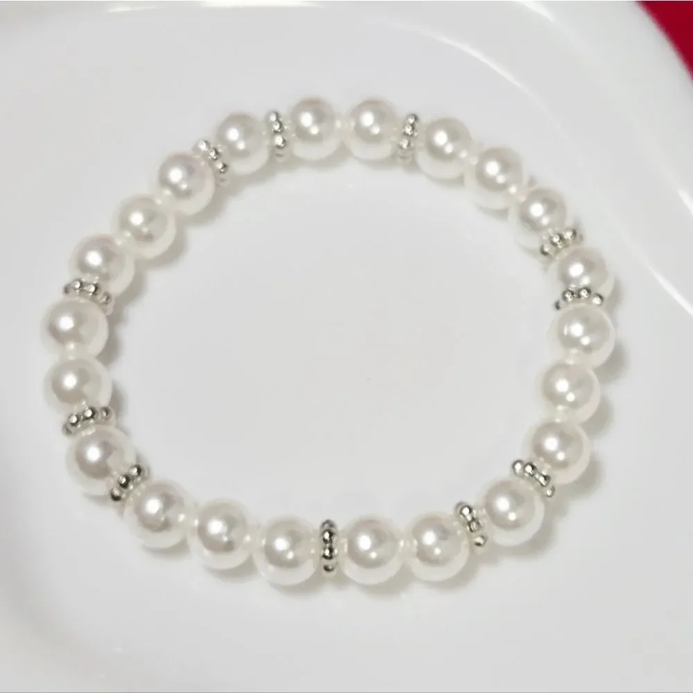 Elegant White Pearl Beaded Bracelet Minimalist Bridal Prom Modern Classic